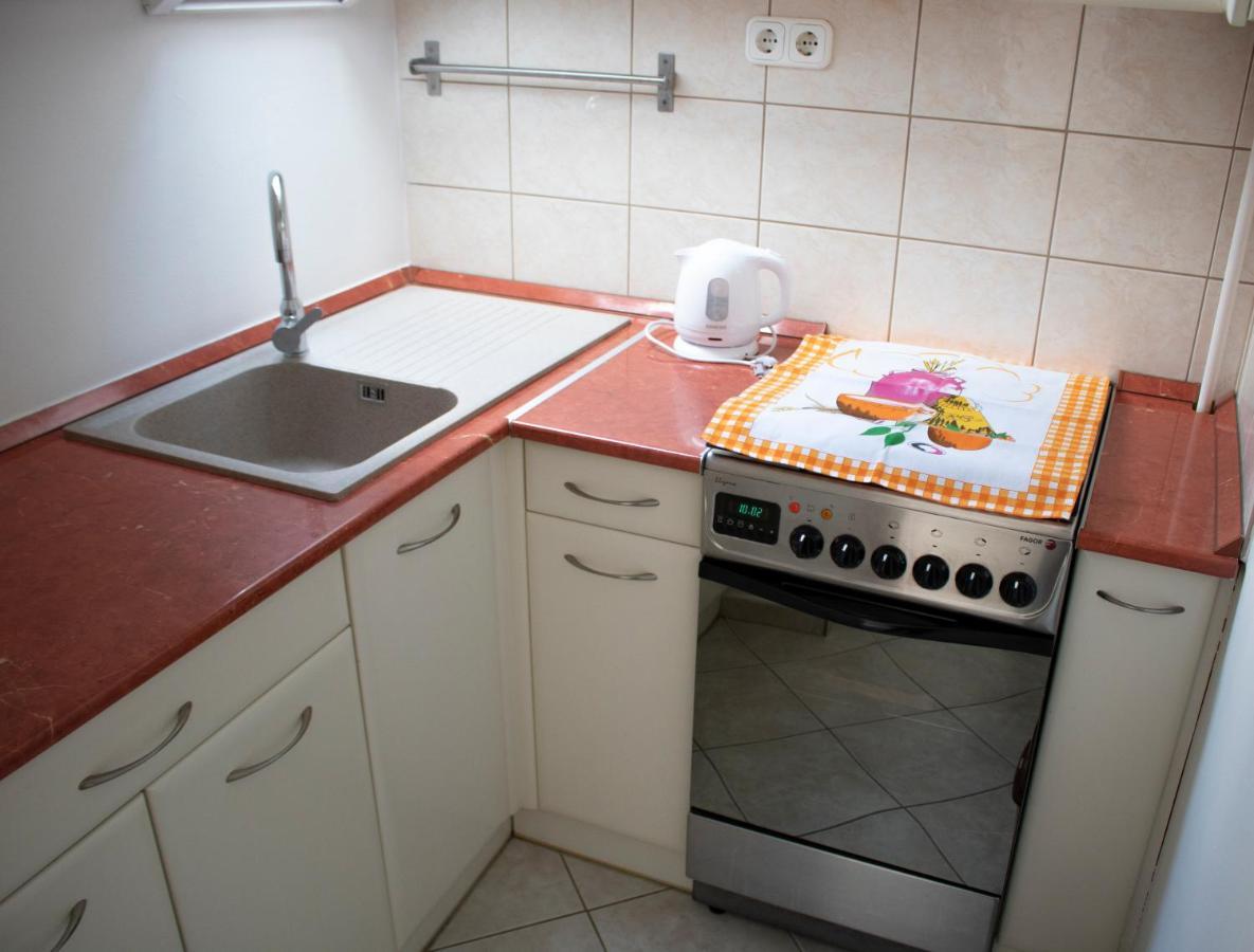 Csalogány Apartman Apartamento Szekszárd Exterior foto